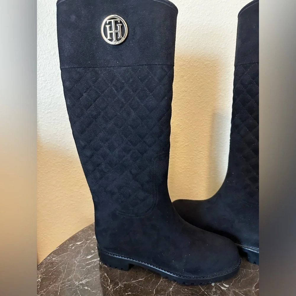 Black suede Tommy Hilfiger boots